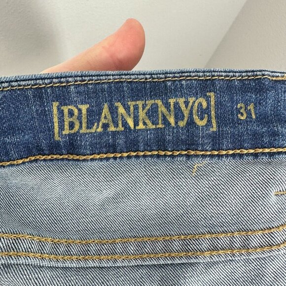 Blank NYC Size 31 Raw Hem Denim Jean Shorts Casual Medium Wash Zipper Fly - Picture 3 of 10